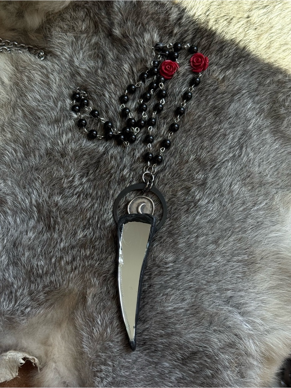 Black Beaded Necklace with Red Rose Accents and broken mirror shard gothic boho - Picture 9 of 11